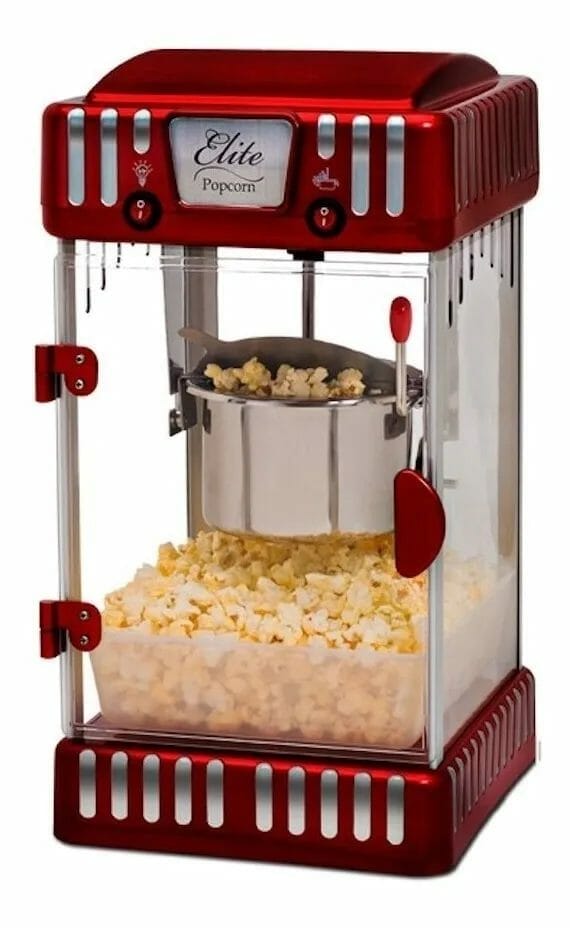 Máquina de palomitas de maíz vintage en el cine